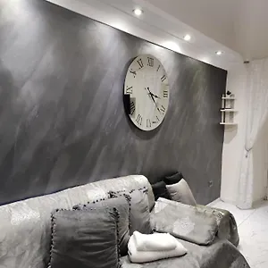 La Casa Di Titina , Napoli Italia