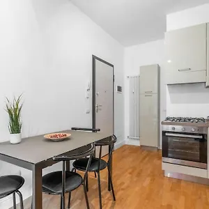 https://eon-centrale-duomo-dolce.italymilanhotels.net