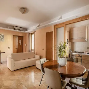Apartment27 , Roma Italia